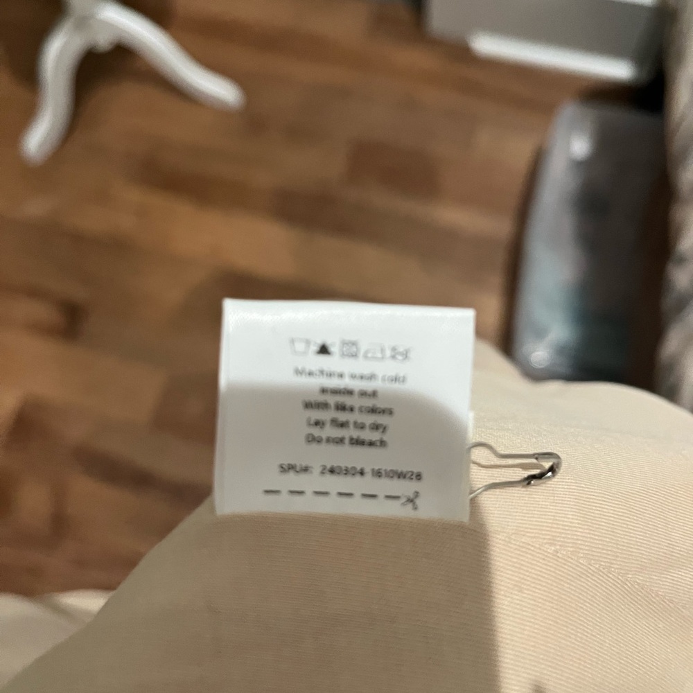 OGL Ivory Button-Up Vest - Picture 6 of 6